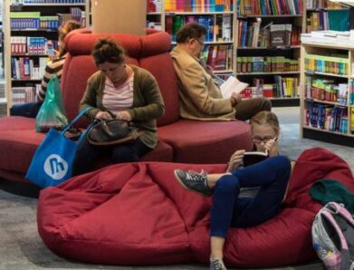 5 Smart Tips for Buying Textbooks on a Budget in Lagos