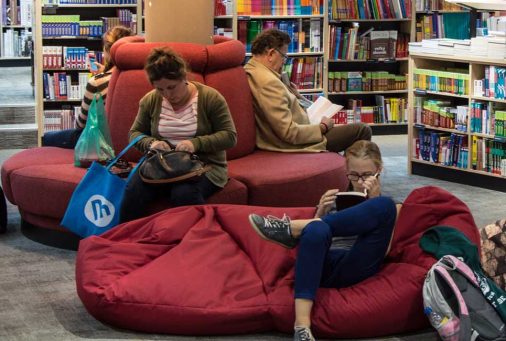 5 Smart Tips for Buying Textbooks on a Budget in Lagos